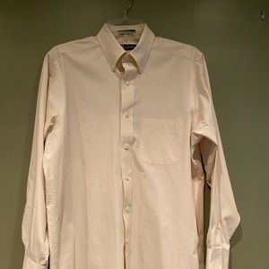Men’s classic fit dress shirt by Chaps. Size 15 1/2, 32-33. Light beige.